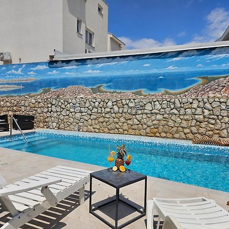 The Golden Grotto Apartments ノヴァリャ エクステリア 写真