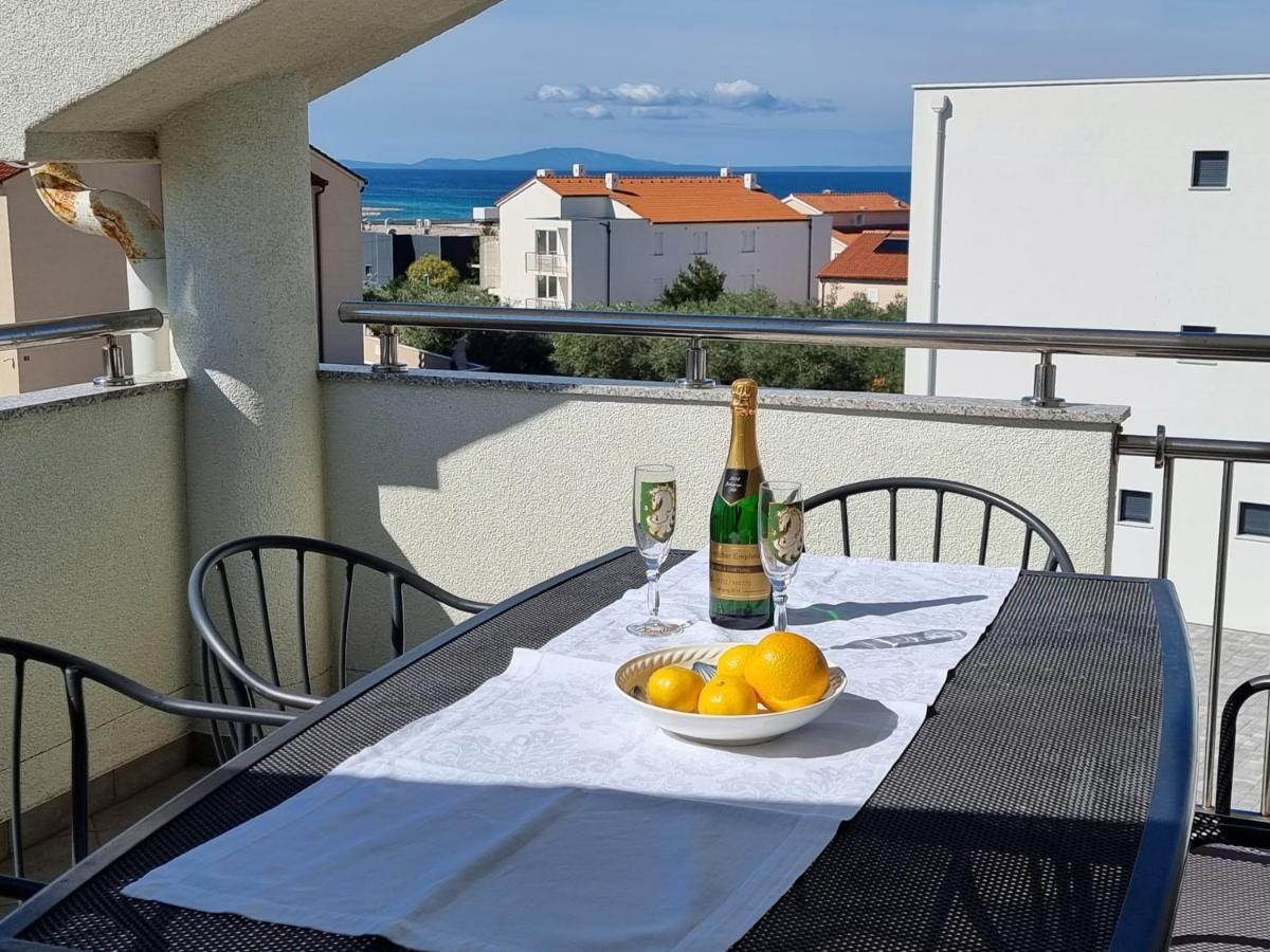 The Golden Grotto Apartments ノヴァリャ エクステリア 写真